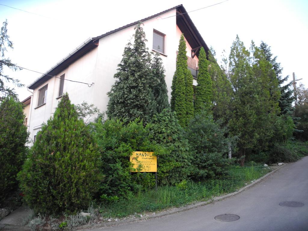 Mandula Vendégház Eger Esterno foto